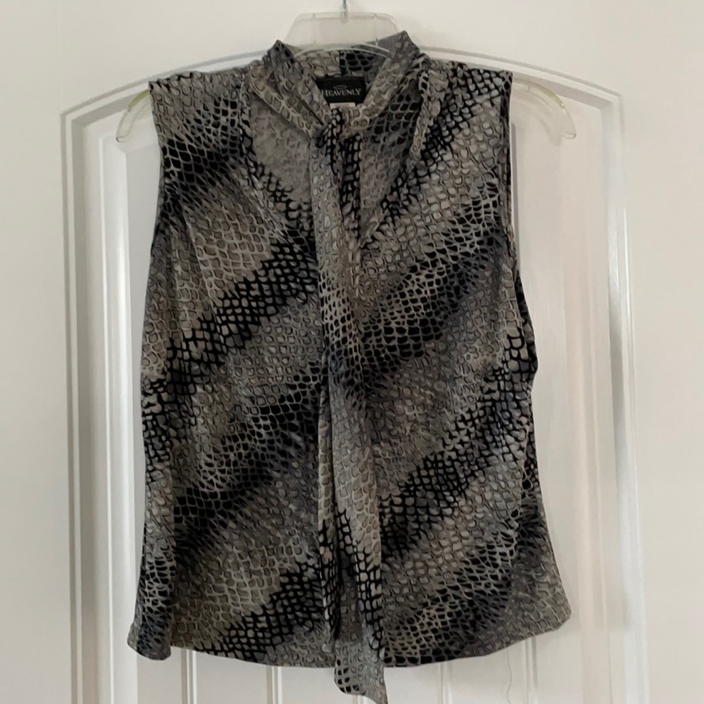 HEAVENLY Black & Gray Sleeveless Neck Tie Top